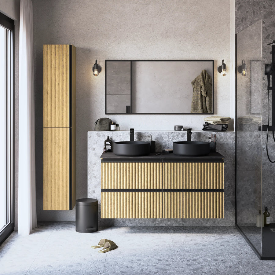Baño limpio y luminoso